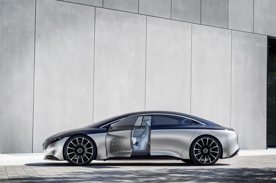  Mercedes-Benz Vision EQS 2019 года  (фото 41 из 54)
